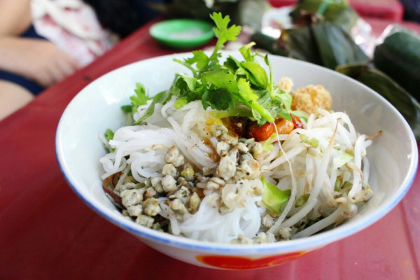 Bún hến mắm nêm món ngon si mê lòng người