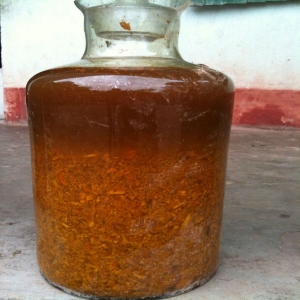 Rượu gừng nghệ đem lại sức khỏe tốt và làn da mịn màng cho bà mẹ sau sinh