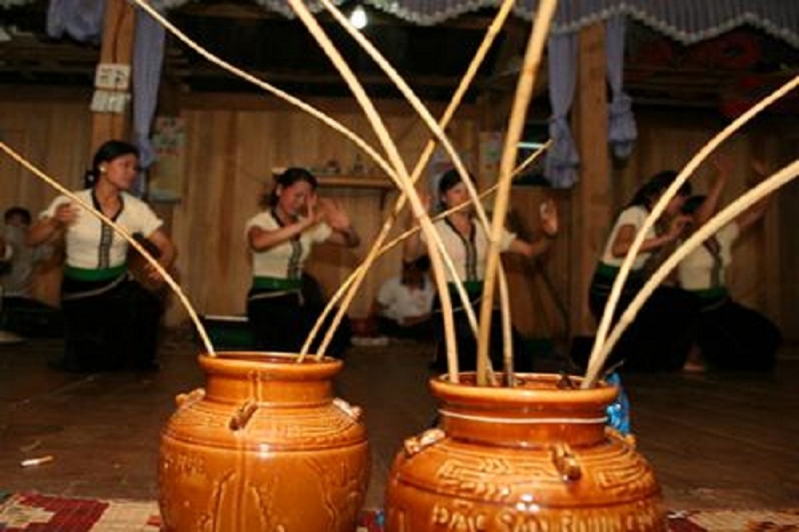 Rượu cần Y Miên