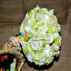Hoa cưới cầm tay vỏ sò ốc Coral Satin Rosettes