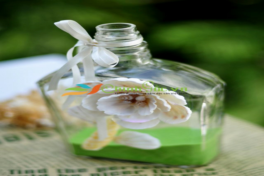Lọ Thủy Tinh Trong Đính Vỏ Ốc LOTK