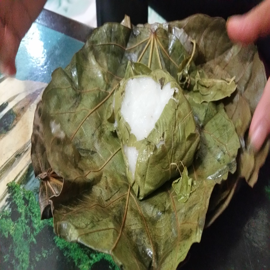 Bánh Nếp Nhân Trứng Kiến