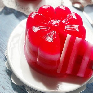 Giải nhiệt ngày hè với món thạch sữa chua thanh long đỏ