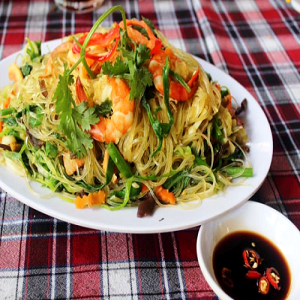 Vào bếp với món miến xào hải sản đầy hấp dẫn