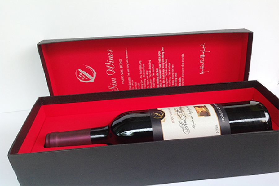 Rượu vang sim Măng Đen