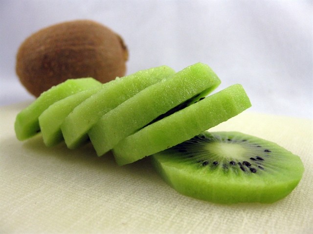 cach lam mut kiwi deo say kho